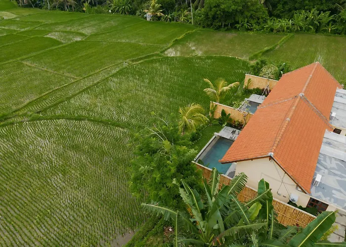 Uma Rimbun Pool Villa By Uniquecations